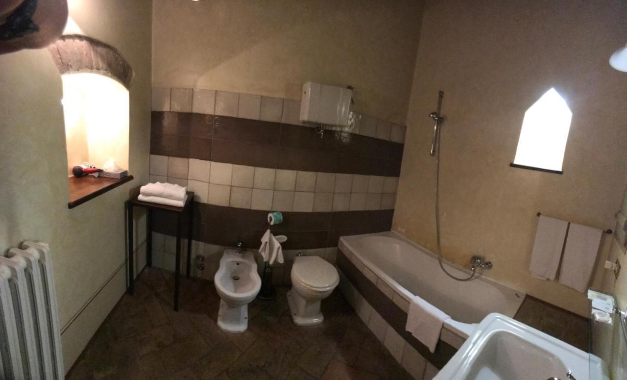 Camere Della Vecchia Posta Треві Екстер'єр фото