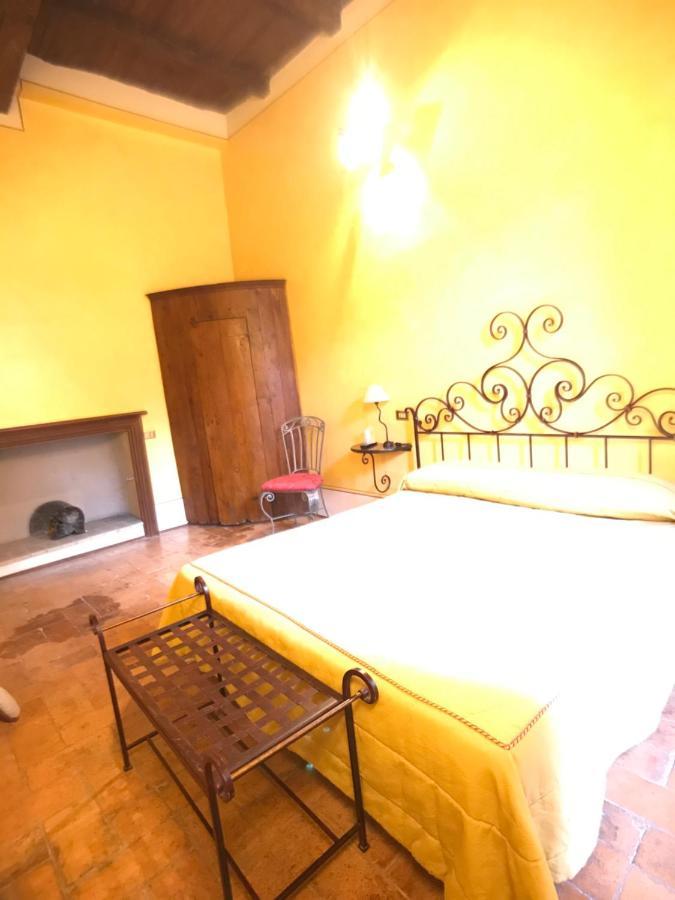 Camere Della Vecchia Posta Треві Екстер'єр фото