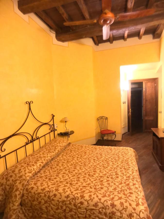 Camere Della Vecchia Posta Треві Екстер'єр фото