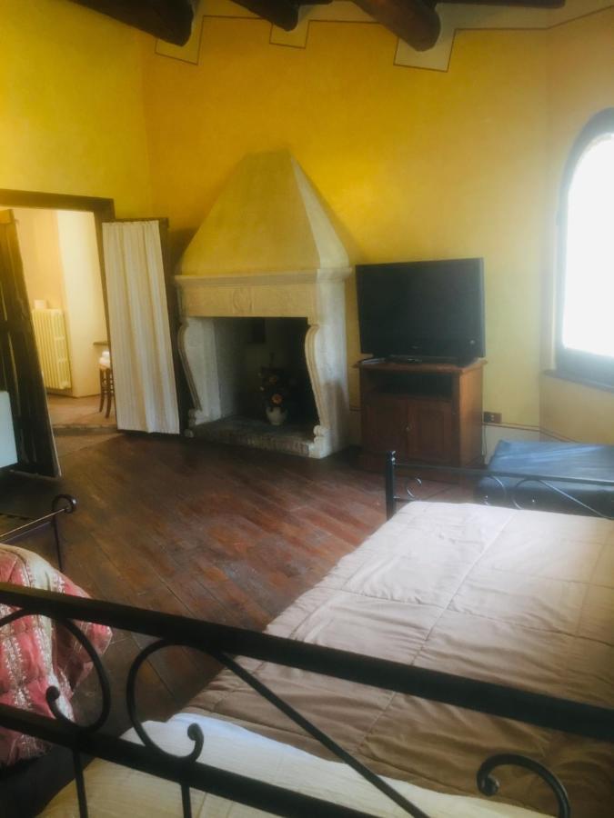 Camere Della Vecchia Posta Треві Екстер'єр фото