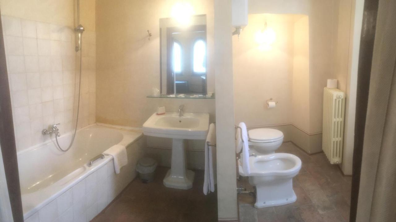 Camere Della Vecchia Posta Треві Екстер'єр фото