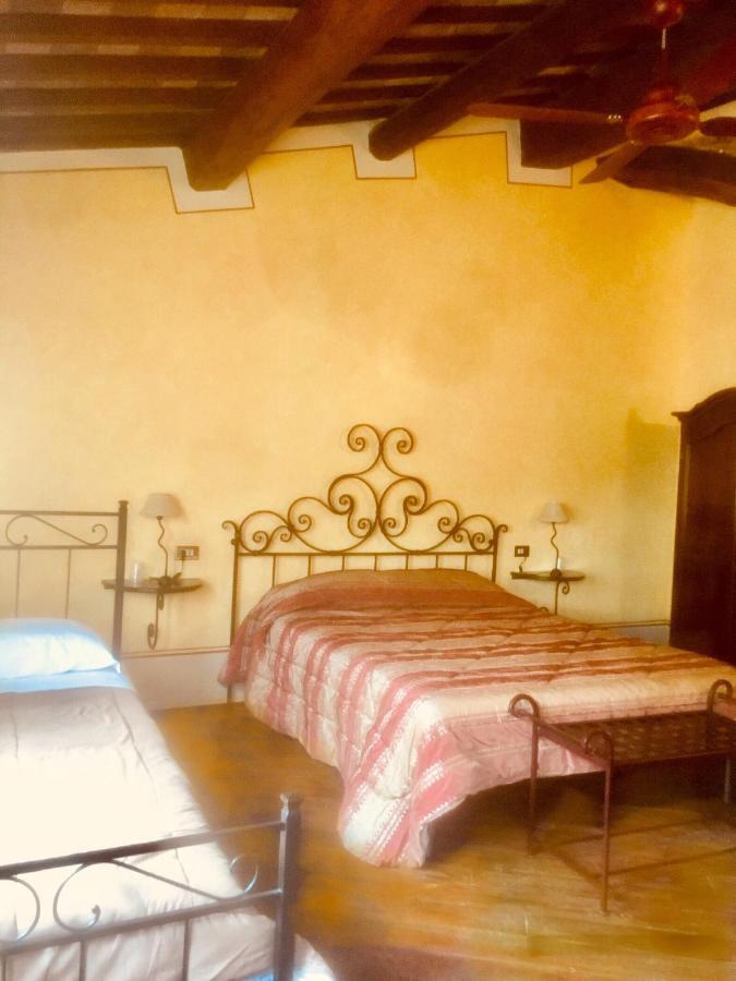 Camere Della Vecchia Posta Треві Екстер'єр фото
