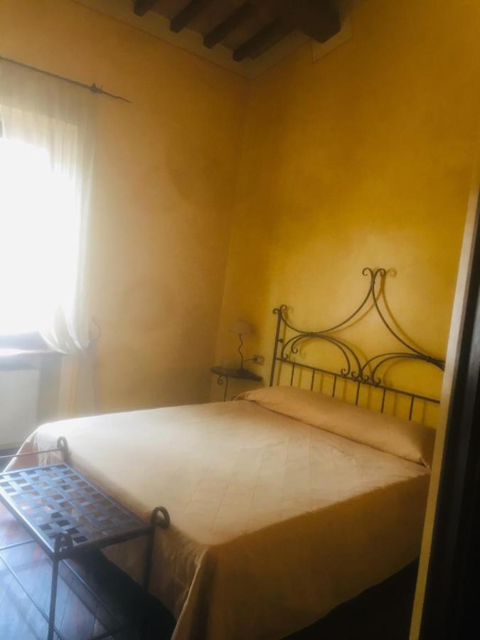 Camere Della Vecchia Posta Треві Екстер'єр фото